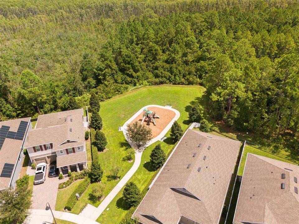 En Venta: $899,000 (4 camas, 3 baños, 3042 Pies cuadrados)
