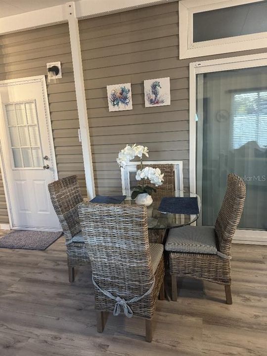 For Sale: $235,000 (1 beds, 1 baths, 495 Square Feet)