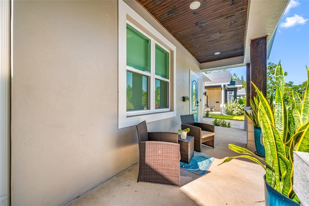 En Venta: $549,900 (3 camas, 2 baños, 1550 Pies cuadrados)