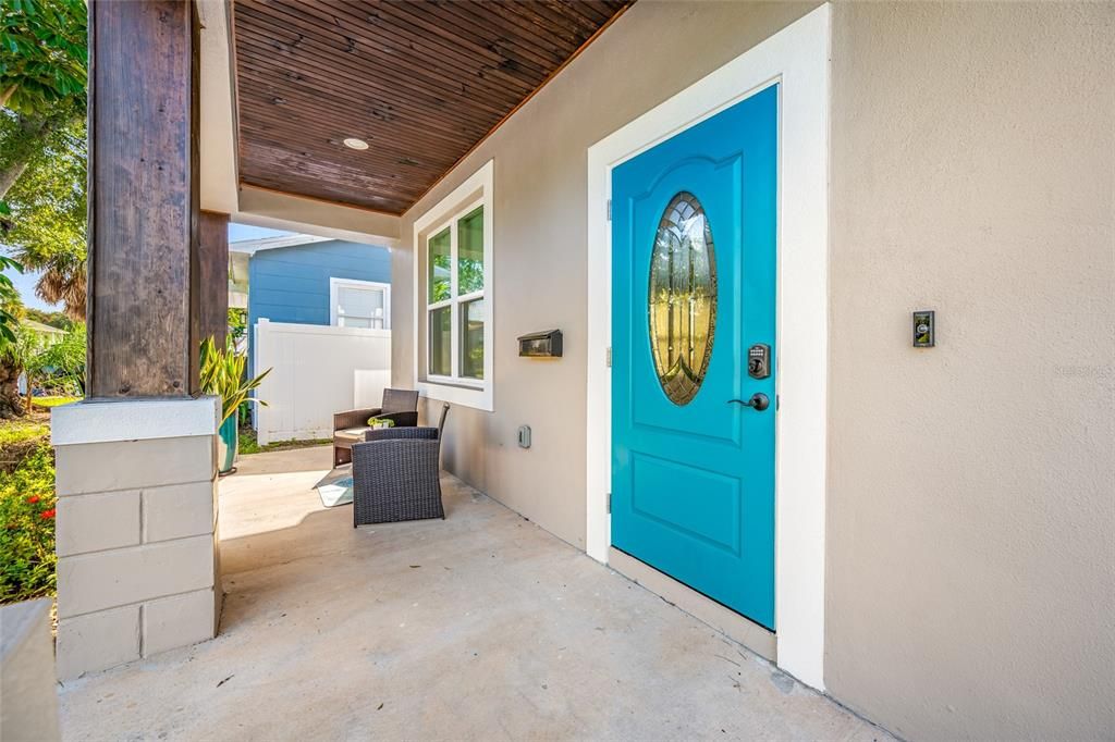 En Venta: $549,900 (3 camas, 2 baños, 1550 Pies cuadrados)