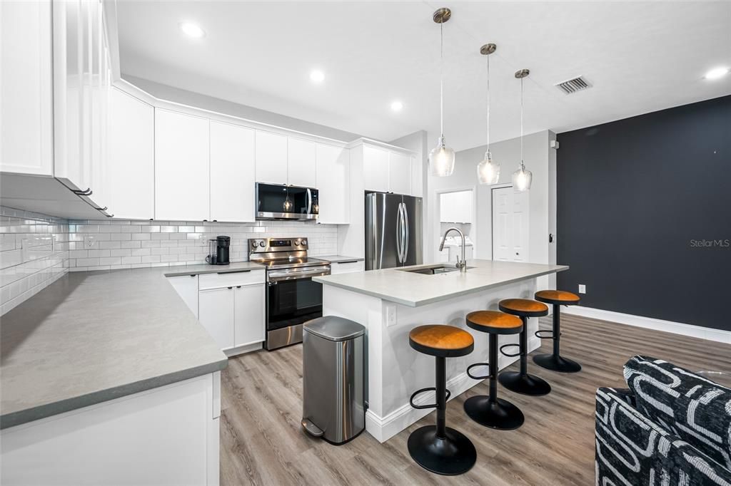 En Venta: $549,900 (3 camas, 2 baños, 1550 Pies cuadrados)