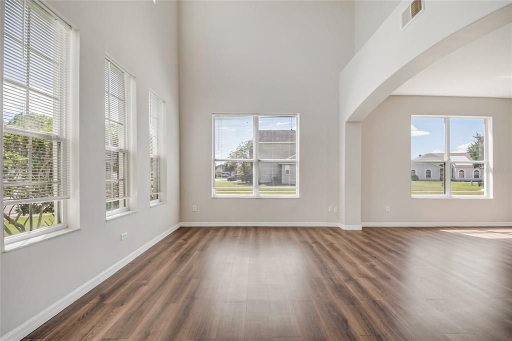 For Sale: $445,900 (5 beds, 3 baths, 3387 Square Feet)