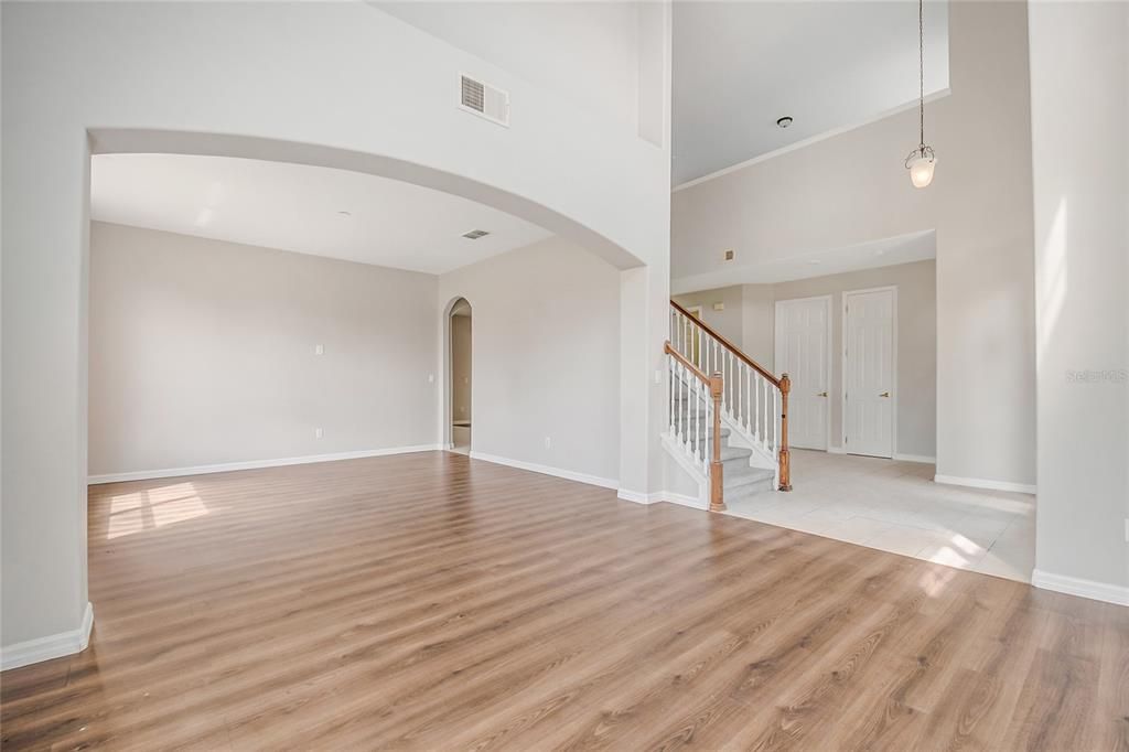 For Sale: $445,900 (5 beds, 3 baths, 3387 Square Feet)
