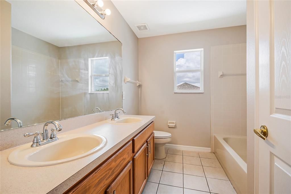 For Sale: $445,900 (5 beds, 3 baths, 3387 Square Feet)
