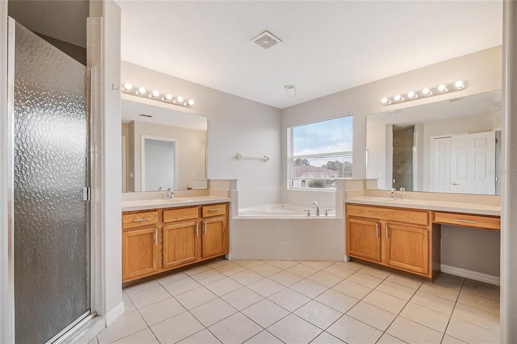 For Sale: $445,900 (5 beds, 3 baths, 3387 Square Feet)
