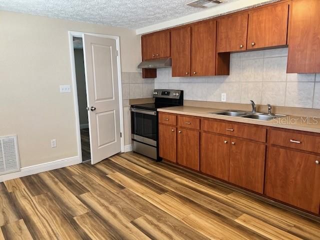 В аренду: $1,499 (3 спален, 2 ванн, 1080 Квадратных фут)
