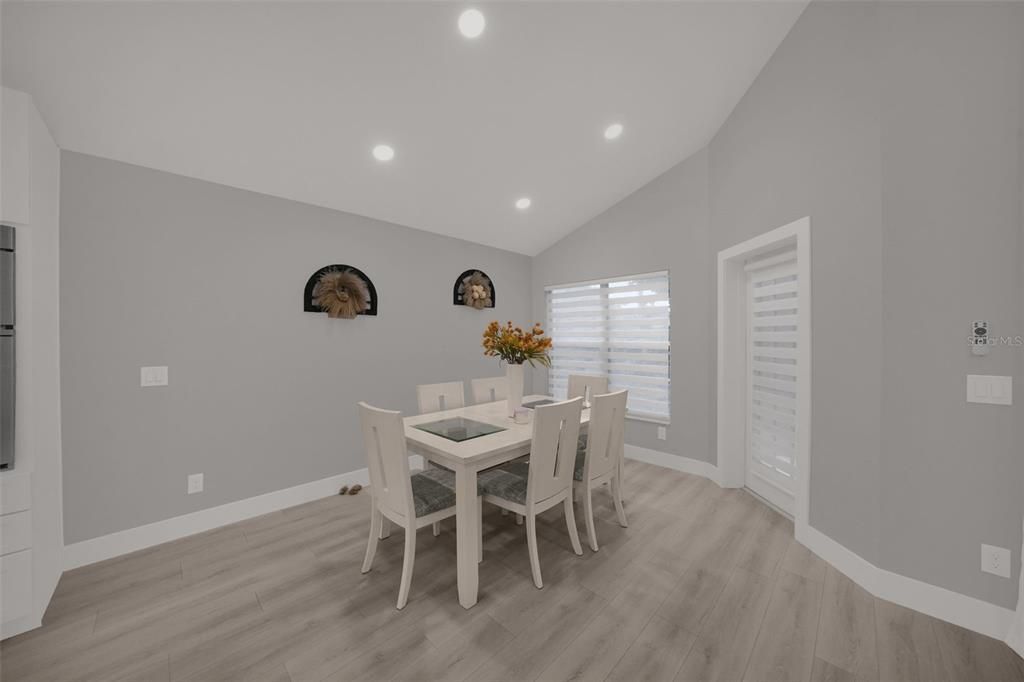 For Sale: $537,000 (2 beds, 2 baths, 1634 Square Feet)