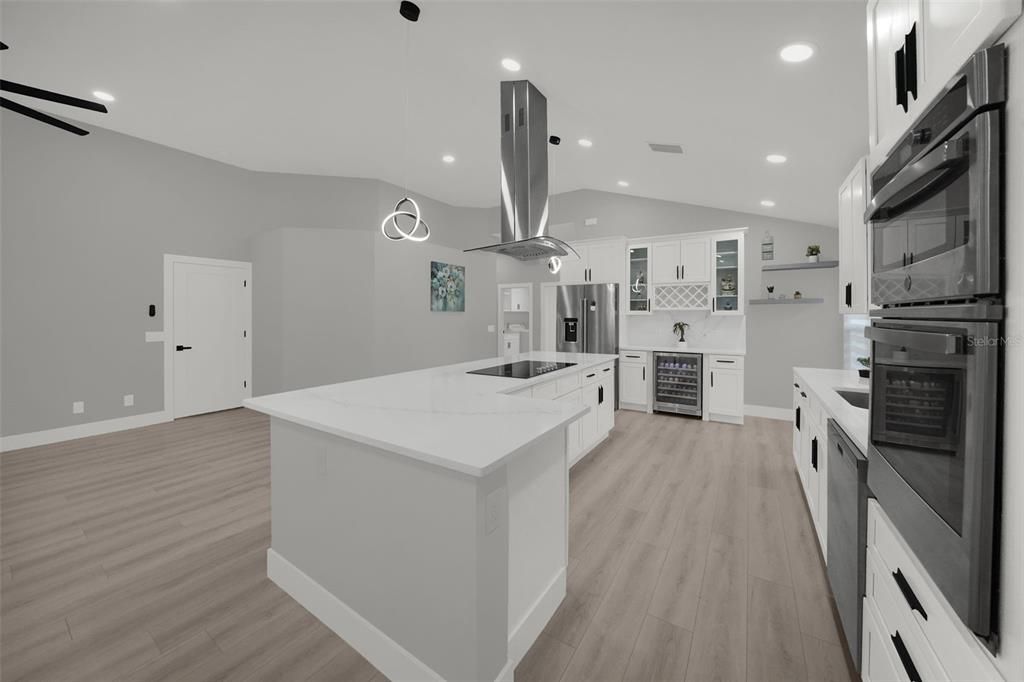 For Sale: $537,000 (2 beds, 2 baths, 1634 Square Feet)