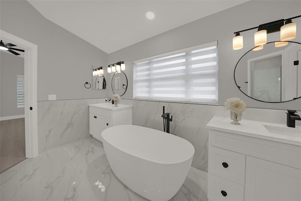 For Sale: $537,000 (2 beds, 2 baths, 1634 Square Feet)