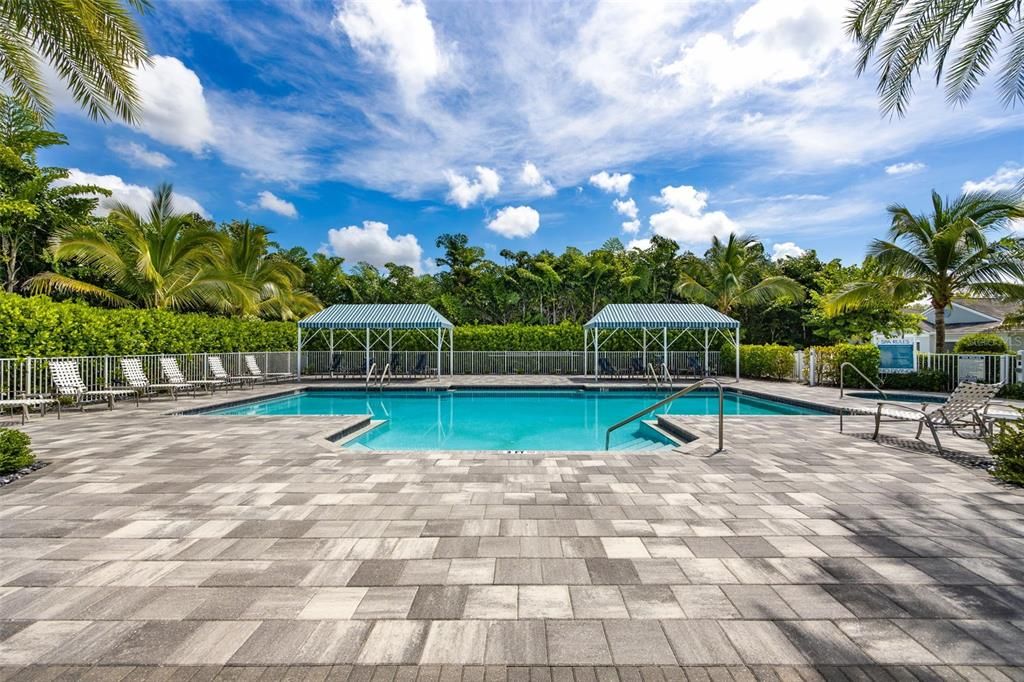 For Sale: $374,900 (2 beds, 2 baths, 1632 Square Feet)