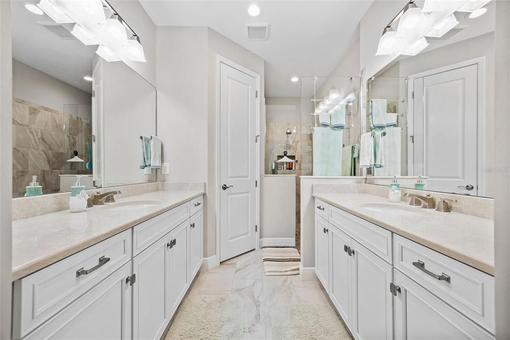 For Sale: $374,900 (2 beds, 2 baths, 1632 Square Feet)