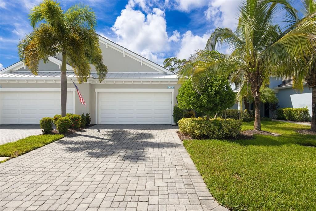 For Sale: $374,900 (2 beds, 2 baths, 1632 Square Feet)