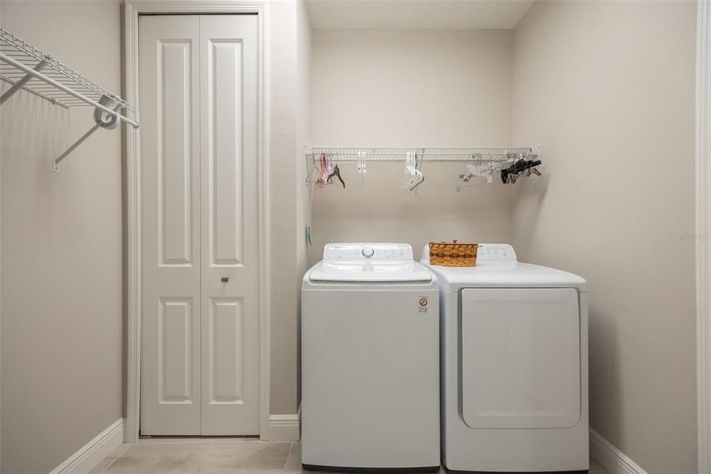 For Sale: $374,900 (2 beds, 2 baths, 1632 Square Feet)