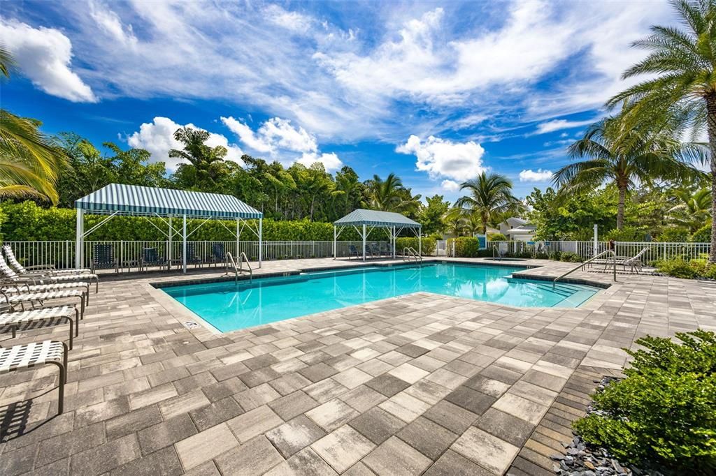 For Sale: $374,900 (2 beds, 2 baths, 1632 Square Feet)