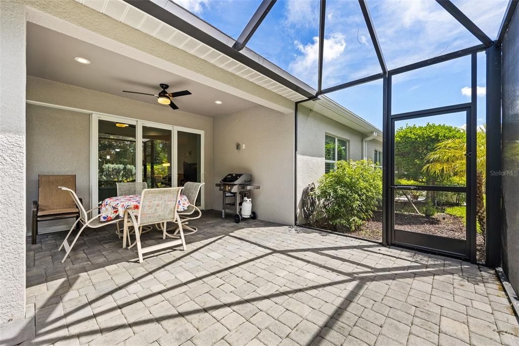 For Sale: $374,900 (2 beds, 2 baths, 1632 Square Feet)