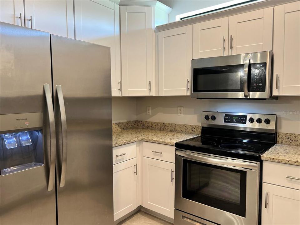 For Rent: $2,000 (2 beds, 2 baths, 1569 Square Feet)