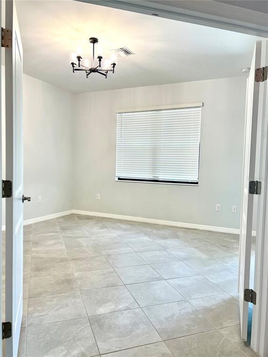 For Rent: $2,000 (2 beds, 2 baths, 1569 Square Feet)