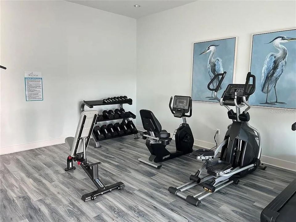 For Rent: $2,000 (2 beds, 2 baths, 1569 Square Feet)