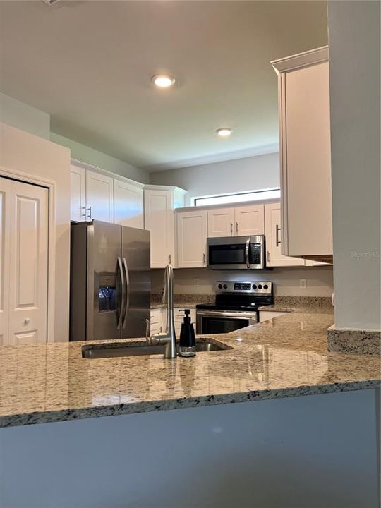 For Rent: $2,000 (2 beds, 2 baths, 1569 Square Feet)