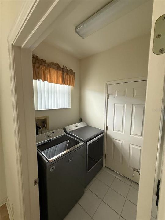 En Venta: $349,000 (3 camas, 2 baños, 1867 Pies cuadrados)