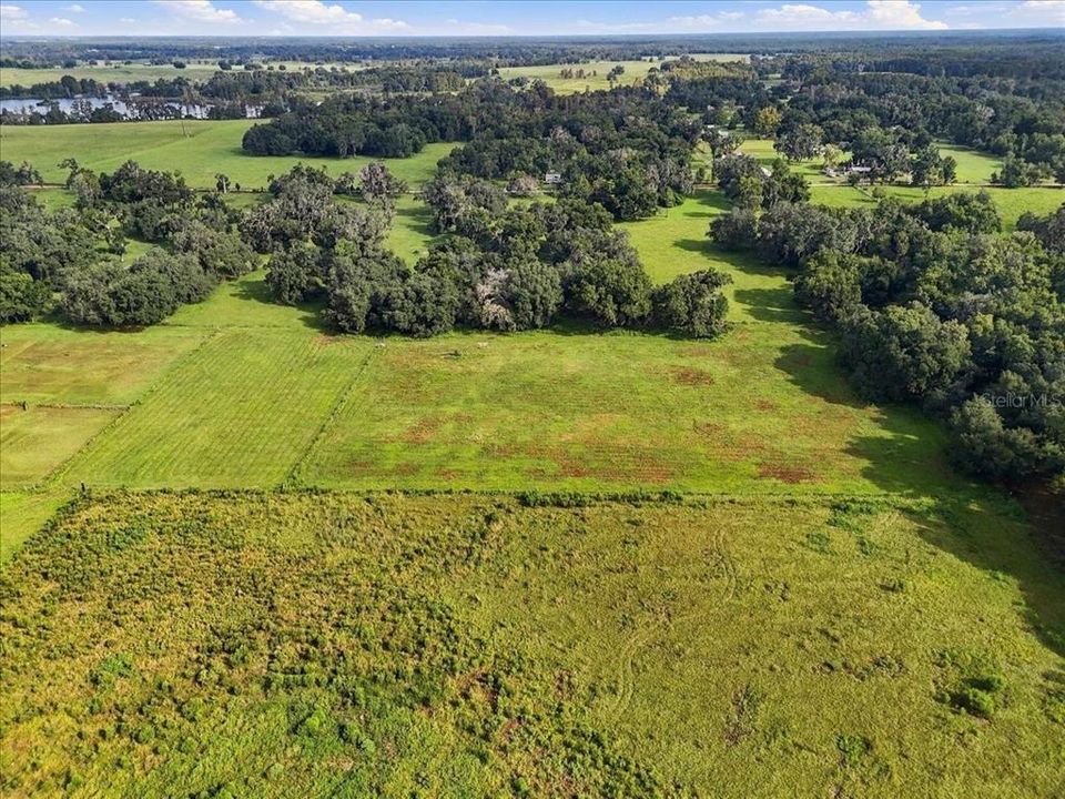 待售: $259,900 (4.96 acres)