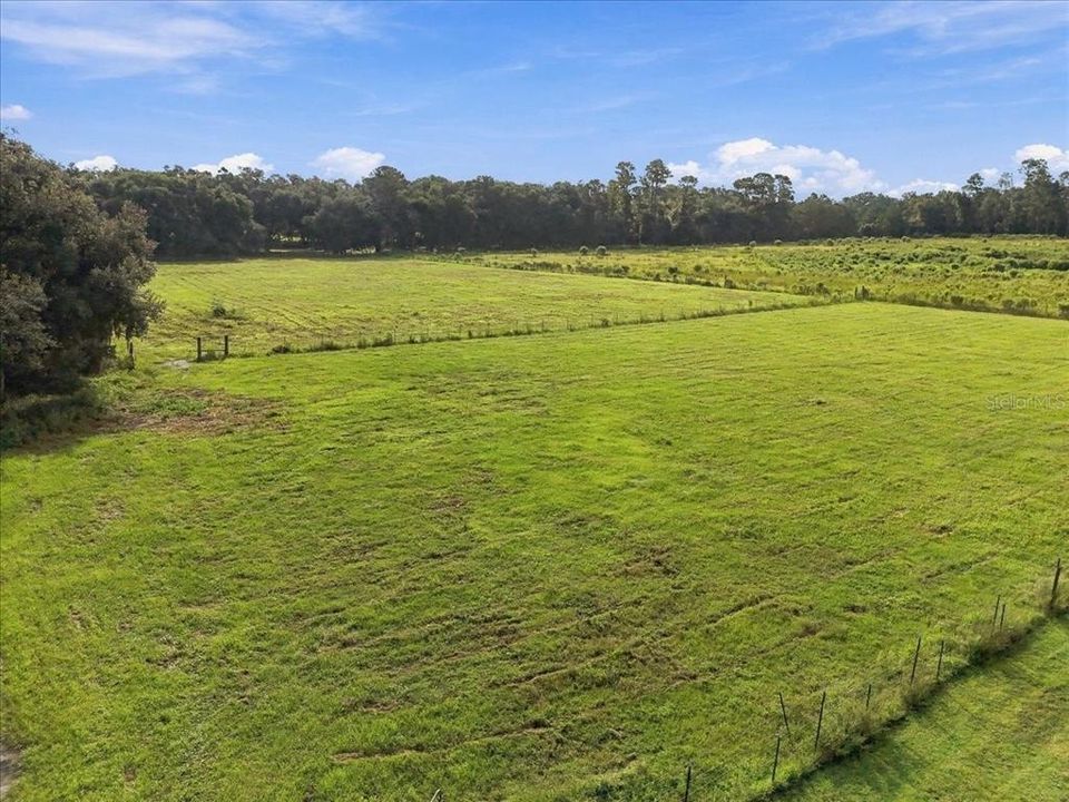 待售: $259,900 (4.96 acres)