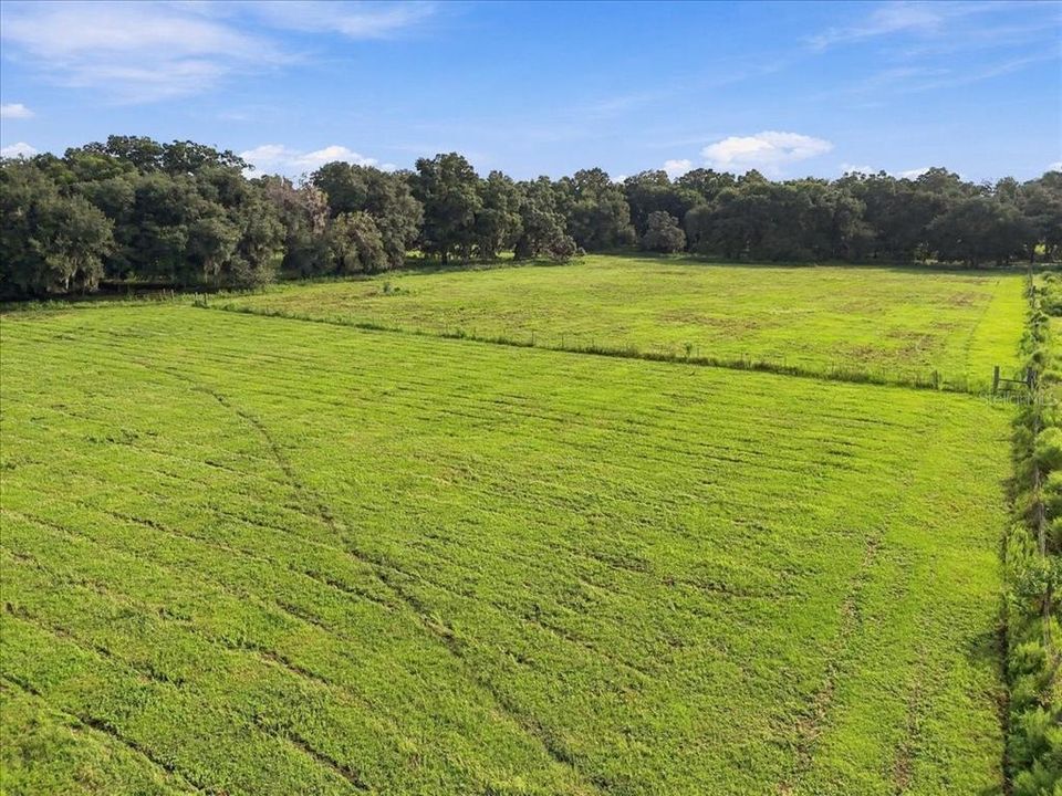 待售: $259,900 (4.96 acres)