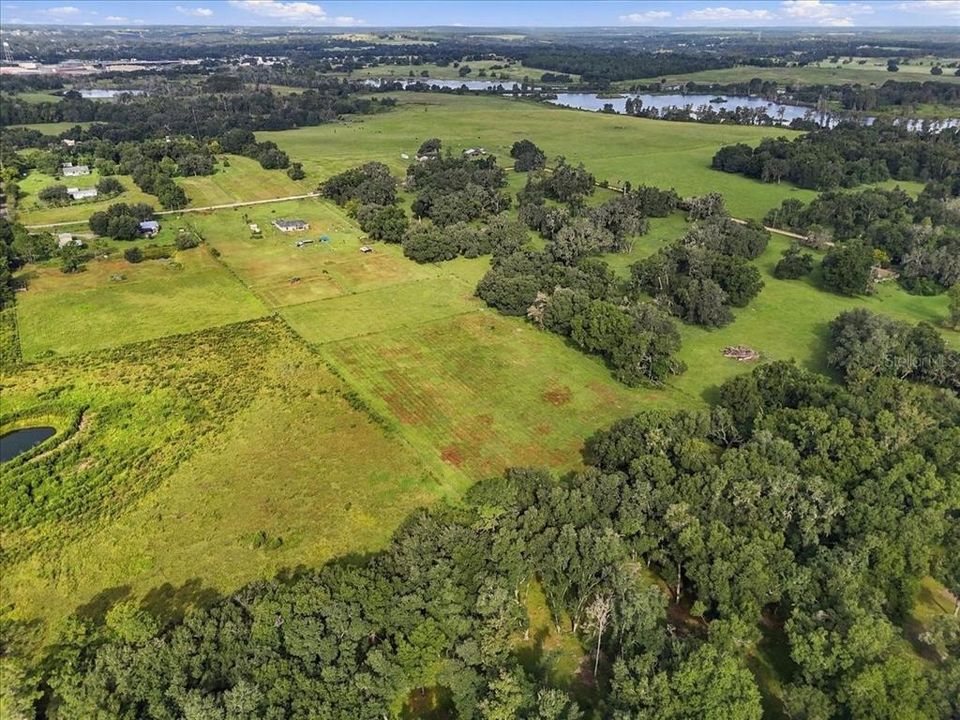 待售: $259,900 (4.96 acres)