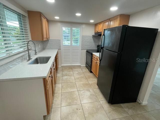 For Rent: $3,000 (3 beds, 1 baths, 1012 Square Feet)