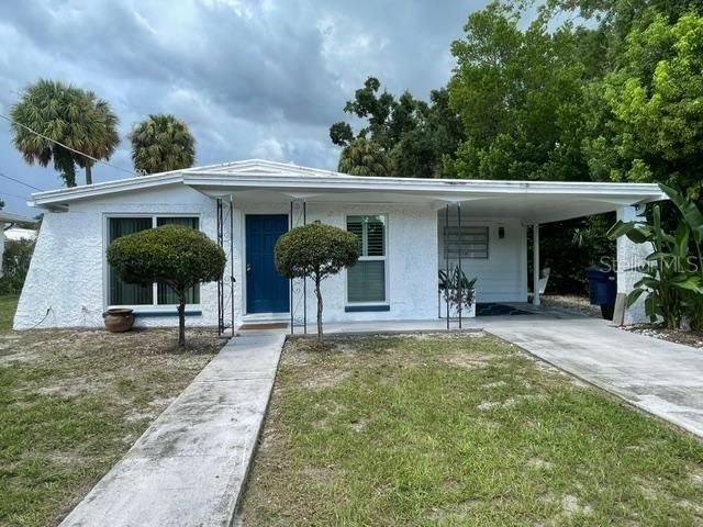 For Rent: $3,000 (3 beds, 1 baths, 1012 Square Feet)