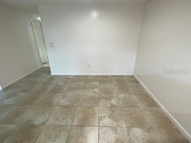 For Rent: $3,000 (3 beds, 1 baths, 1012 Square Feet)