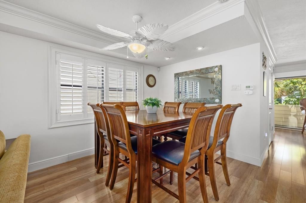 En Venta: $1,599,000 (3 camas, 3 baños, 2080 Pies cuadrados)