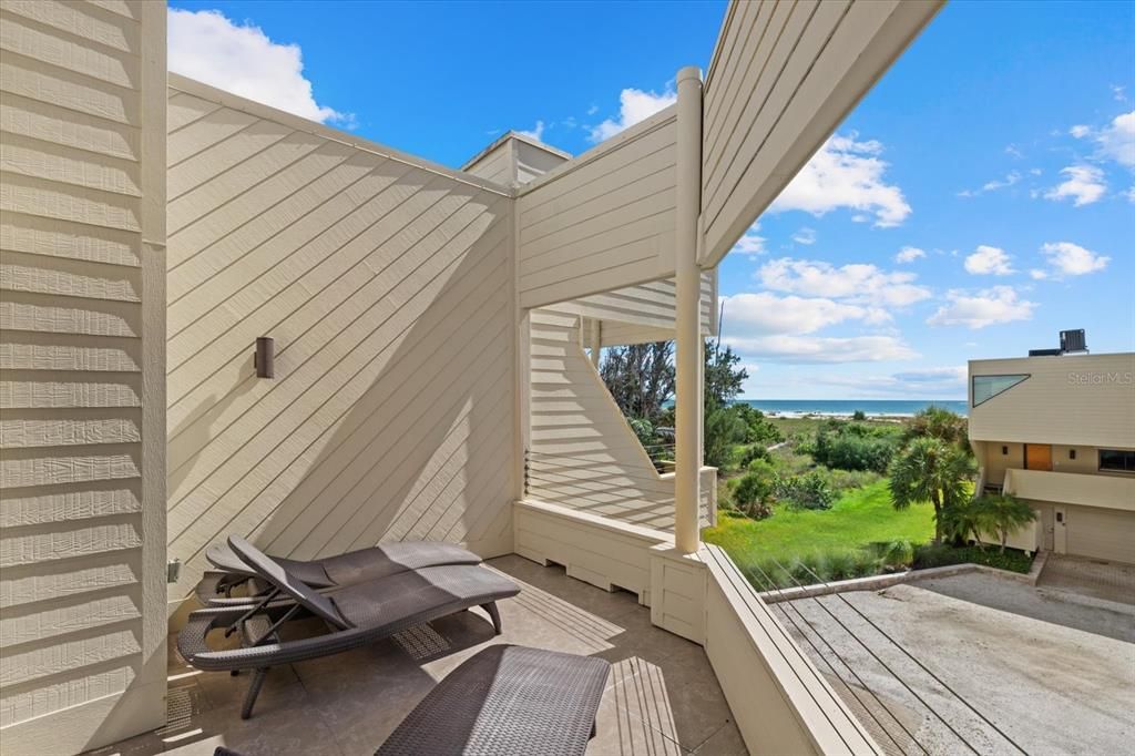 En Venta: $1,599,000 (3 camas, 3 baños, 2080 Pies cuadrados)