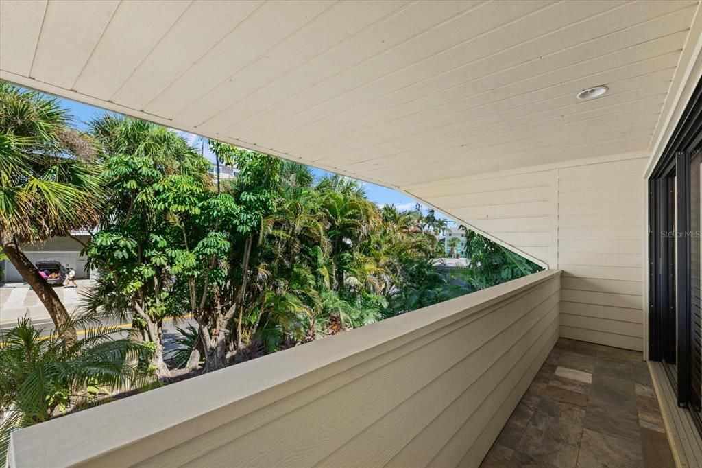 En Venta: $1,599,000 (3 camas, 3 baños, 2080 Pies cuadrados)