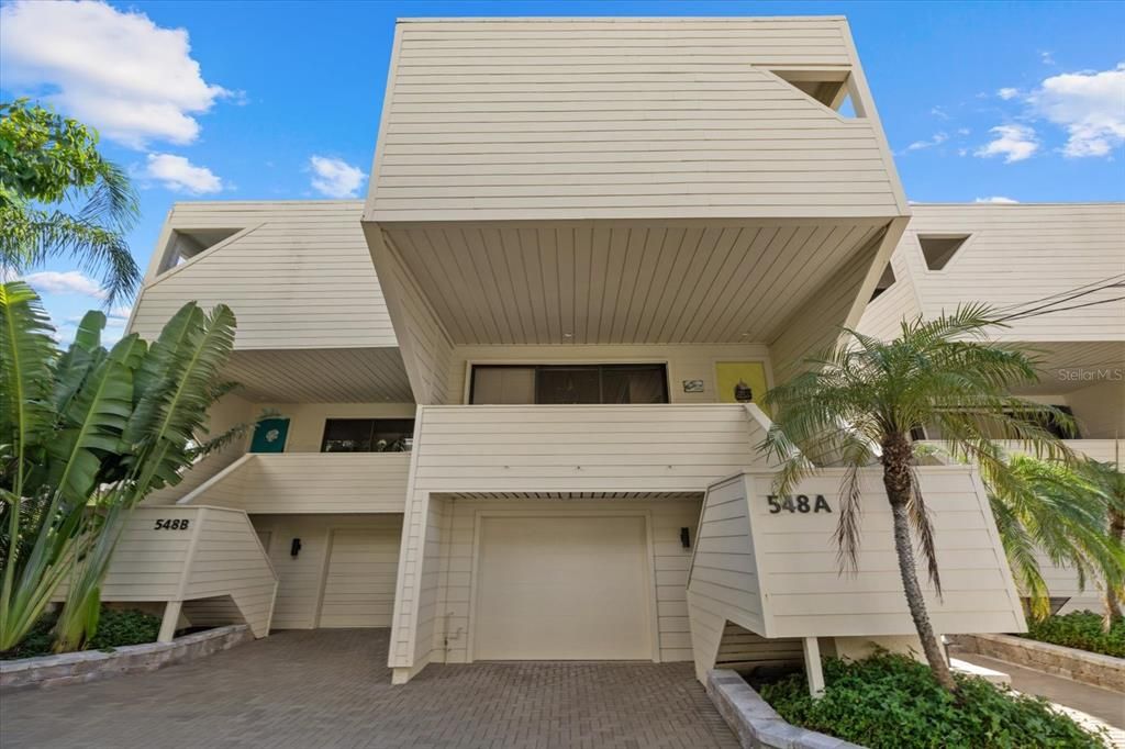 En Venta: $1,599,000 (3 camas, 3 baños, 2080 Pies cuadrados)