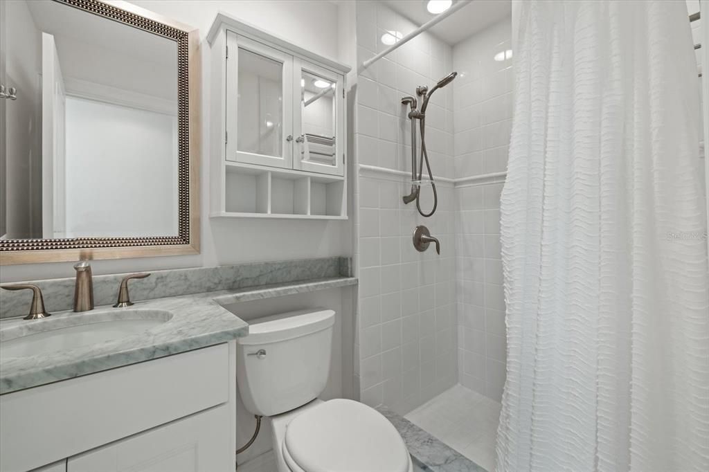 En Venta: $1,599,000 (3 camas, 3 baños, 2080 Pies cuadrados)