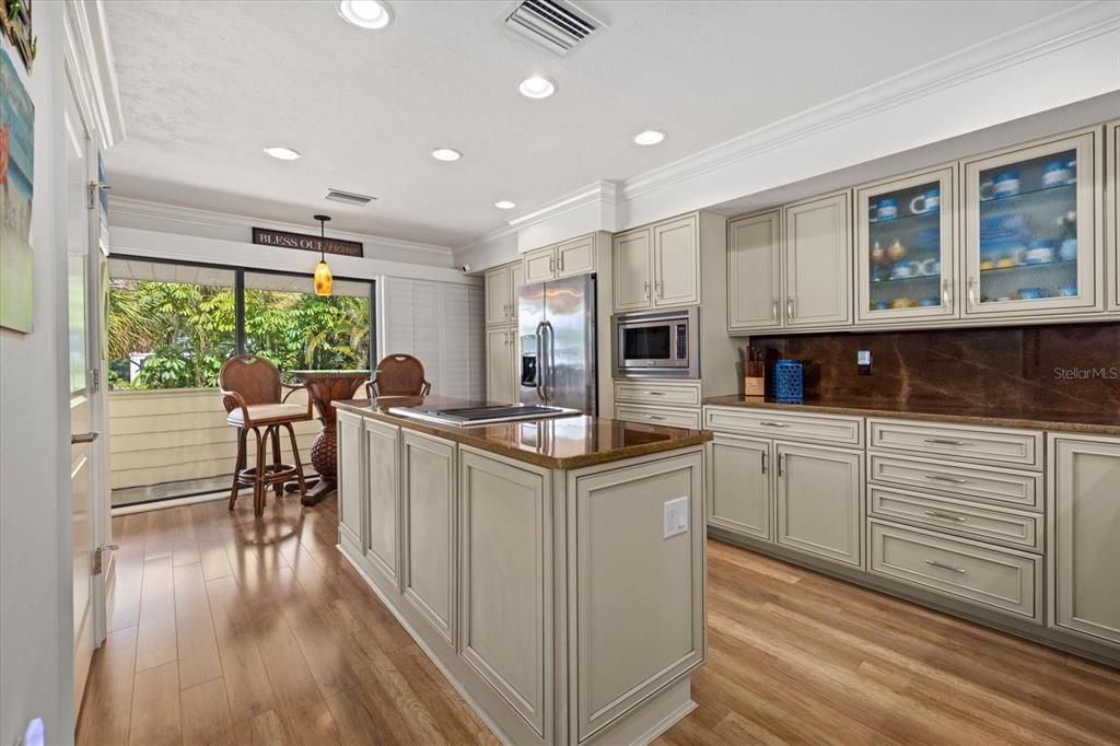 En Venta: $1,599,000 (3 camas, 3 baños, 2080 Pies cuadrados)