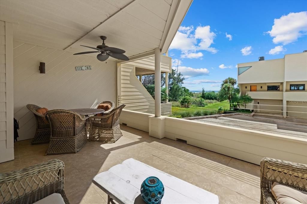 En Venta: $1,599,000 (3 camas, 3 baños, 2080 Pies cuadrados)