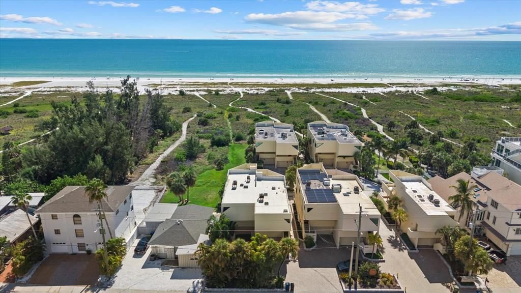 En Venta: $1,599,000 (3 camas, 3 baños, 2080 Pies cuadrados)