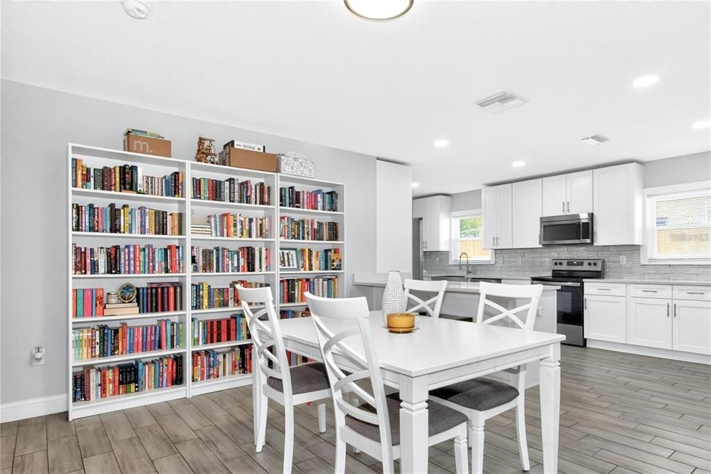 For Rent: $3,000 (3 beds, 2 baths, 1477 Square Feet)