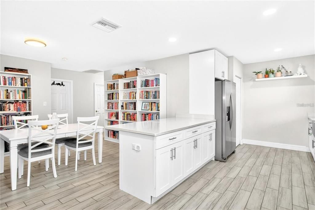For Rent: $3,000 (3 beds, 2 baths, 1477 Square Feet)