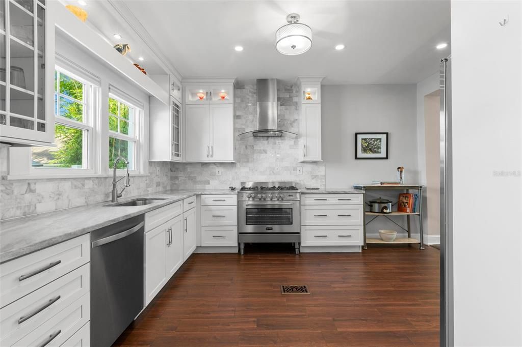 En Venta: $1,490,000 (3 camas, 2 baños, 2793 Pies cuadrados)