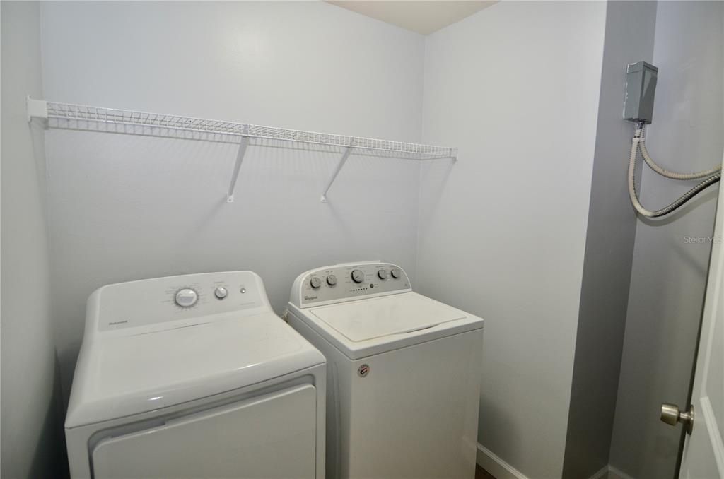 En Venta: $270,000 (3 camas, 2 baños, 1200 Pies cuadrados)