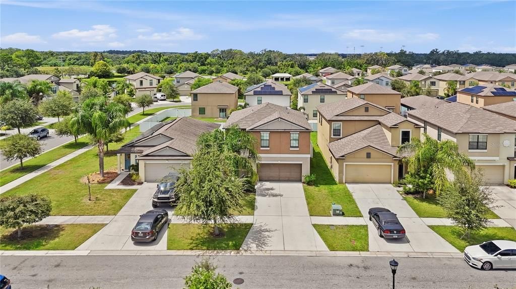 For Sale: $348,900 (4 beds, 2 baths, 1914 Square Feet)
