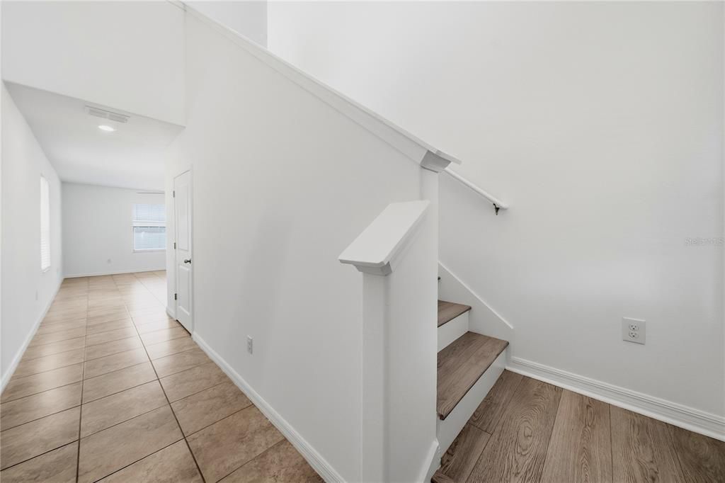 For Sale: $348,900 (4 beds, 2 baths, 1914 Square Feet)
