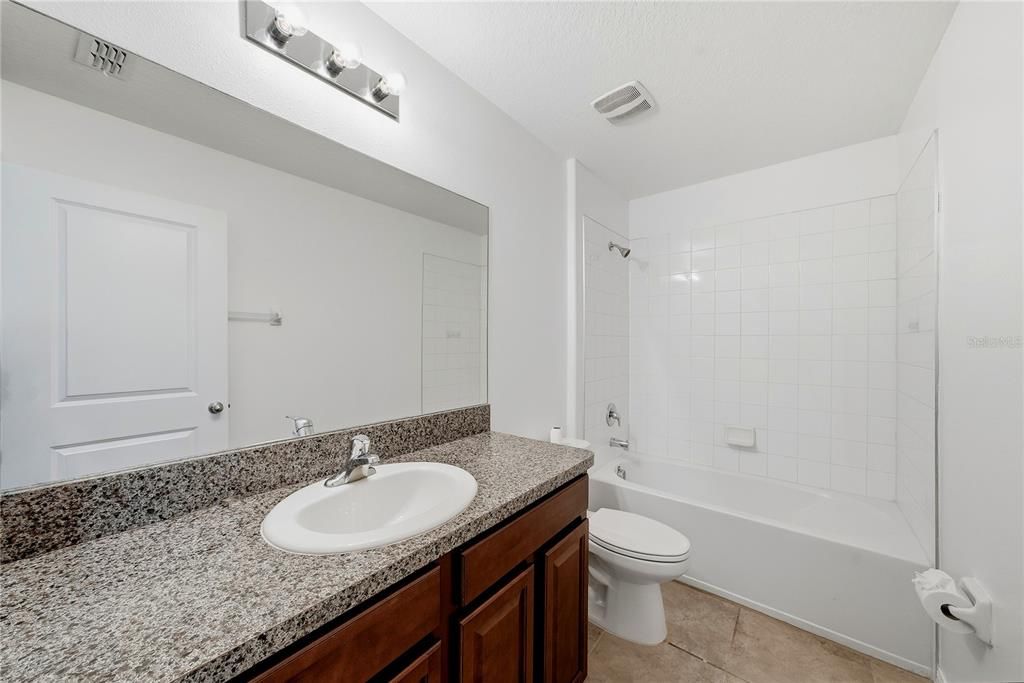 For Sale: $348,900 (4 beds, 2 baths, 1914 Square Feet)