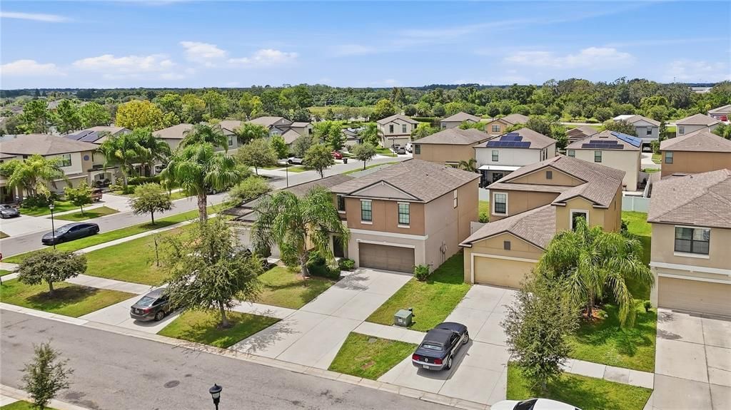 For Sale: $348,900 (4 beds, 2 baths, 1914 Square Feet)