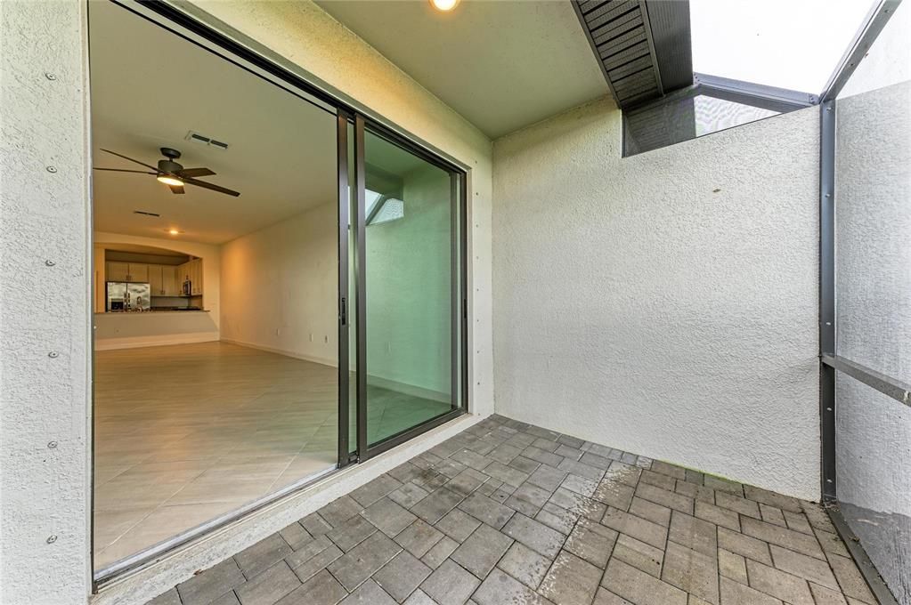 For Sale: $375,000 (3 beds, 2 baths, 1414 Square Feet)