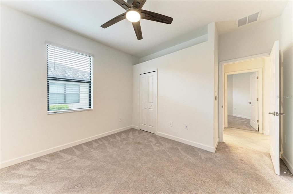 For Sale: $375,000 (3 beds, 2 baths, 1414 Square Feet)