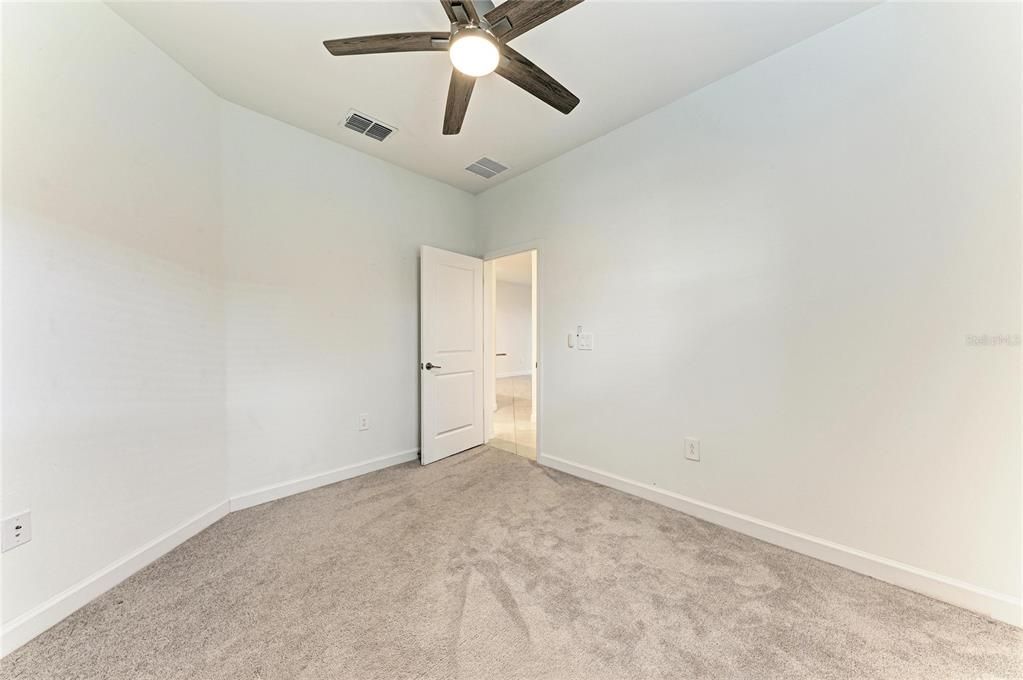 For Sale: $375,000 (3 beds, 2 baths, 1414 Square Feet)